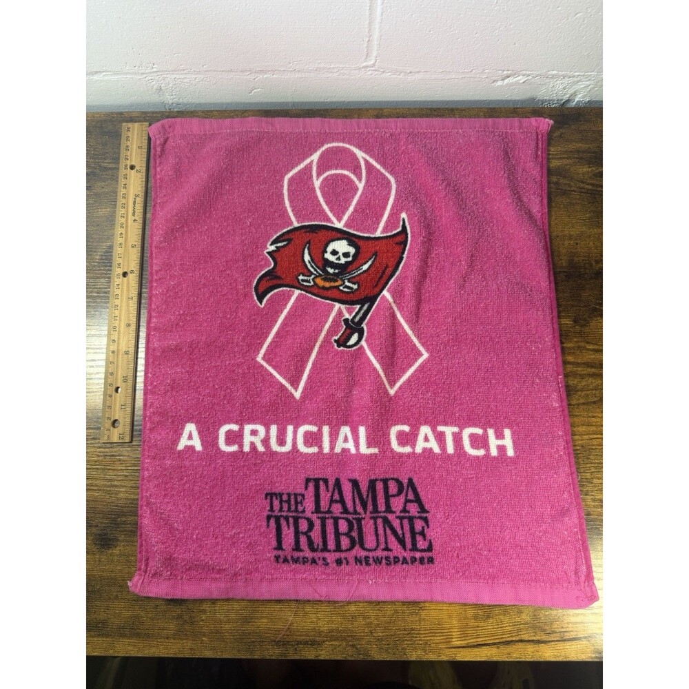 The Tampa Tribune Buccaneers Crucial Catch Pink Hand Towel 100% Cotton 14.5x16.5 - Picture 8 of 8